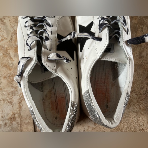 White Sneakers with Black Star Detail - Picture 5 of 6